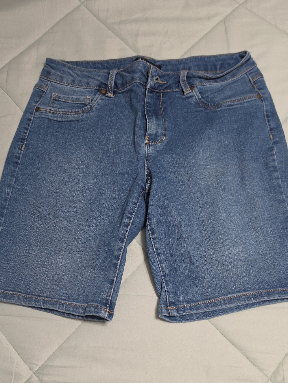 d. jeans Medium Blue Denim Women’s Shorts